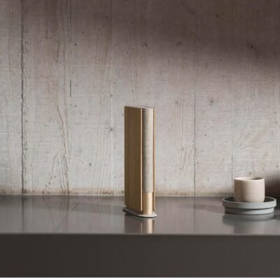 Bang & Olufsen Beosound Emerge Bookshelf Wi-Fi Speaker, Gold Tone/Light Oak - Image 7