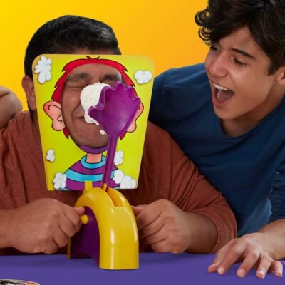 Hasbro Gaming Pie Face Game | Whipped Cream Family Board Game for Kids | Ages 5 and Up | for 2 or More Players | Funny Preschool Games | Kids Gifts - Image 6